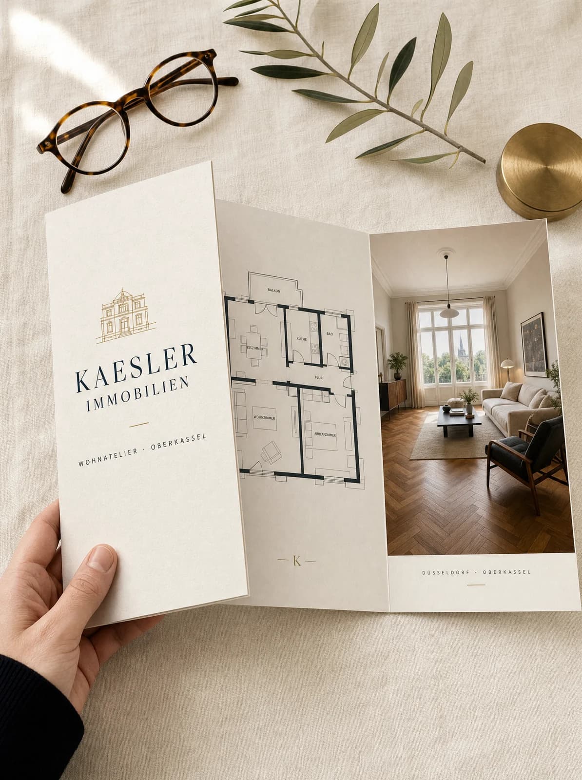 Tri-Fold-Broschüre · Innenansicht